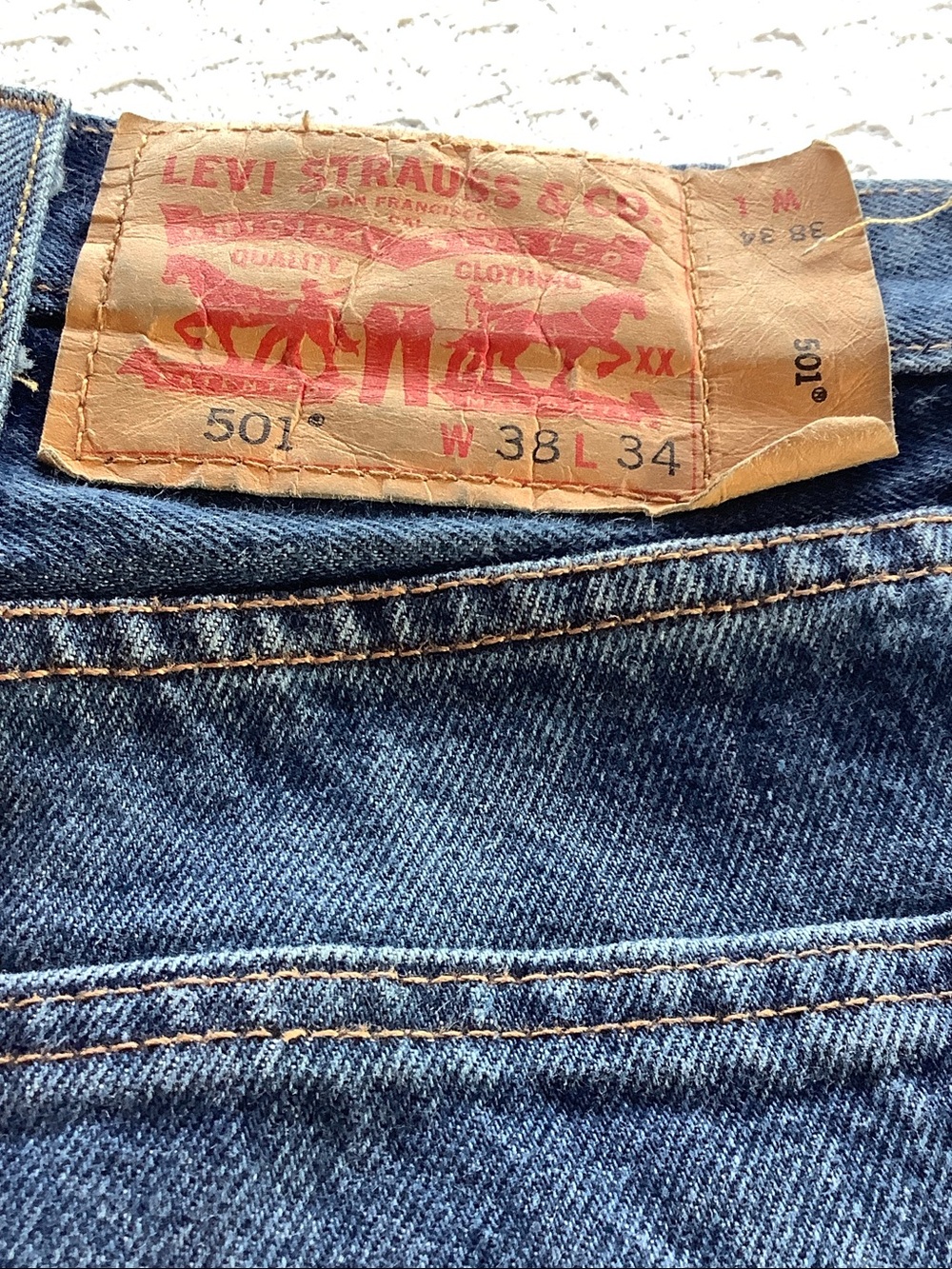 Levi's Men's Dark Blue 501 Jeans Size W38 L34